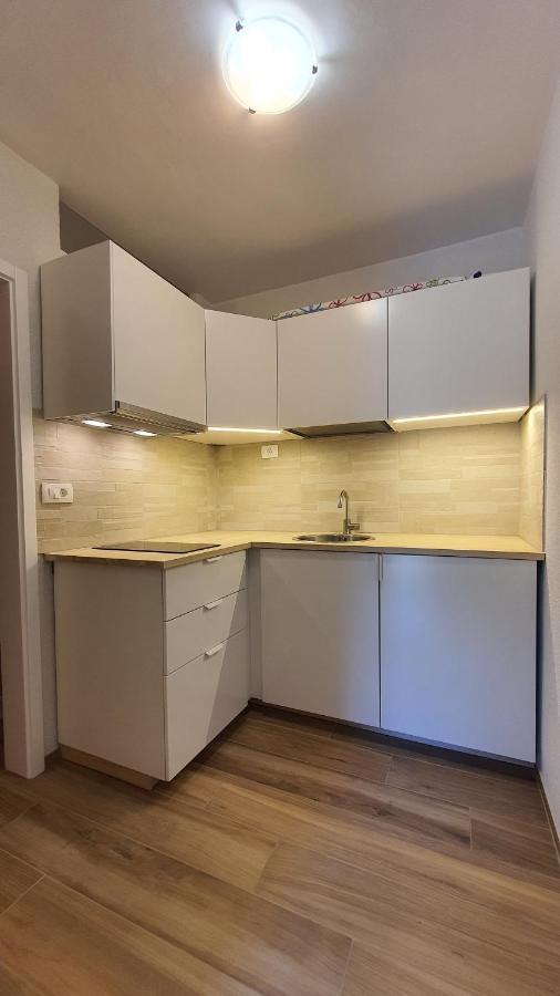 Peaceful Green Apartments Ae Portoroz Ngoại thất bức ảnh