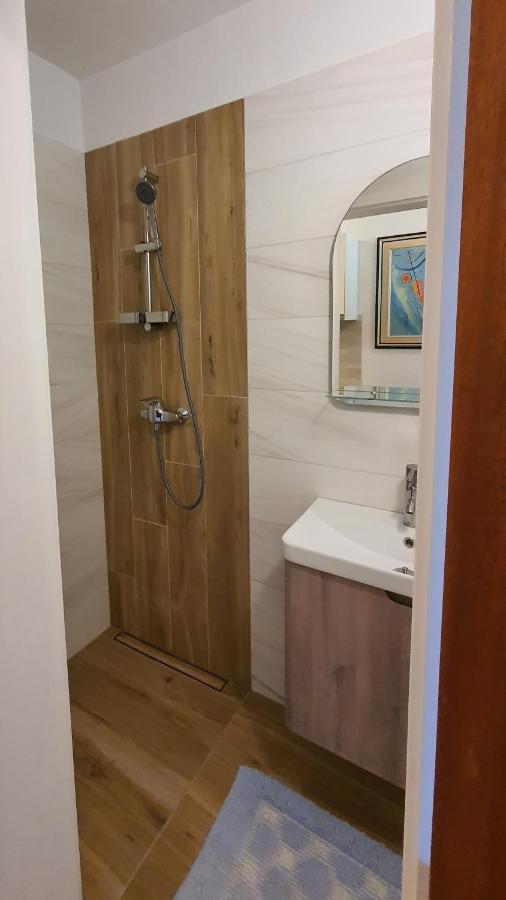 Peaceful Green Apartments Ae Portoroz Ngoại thất bức ảnh